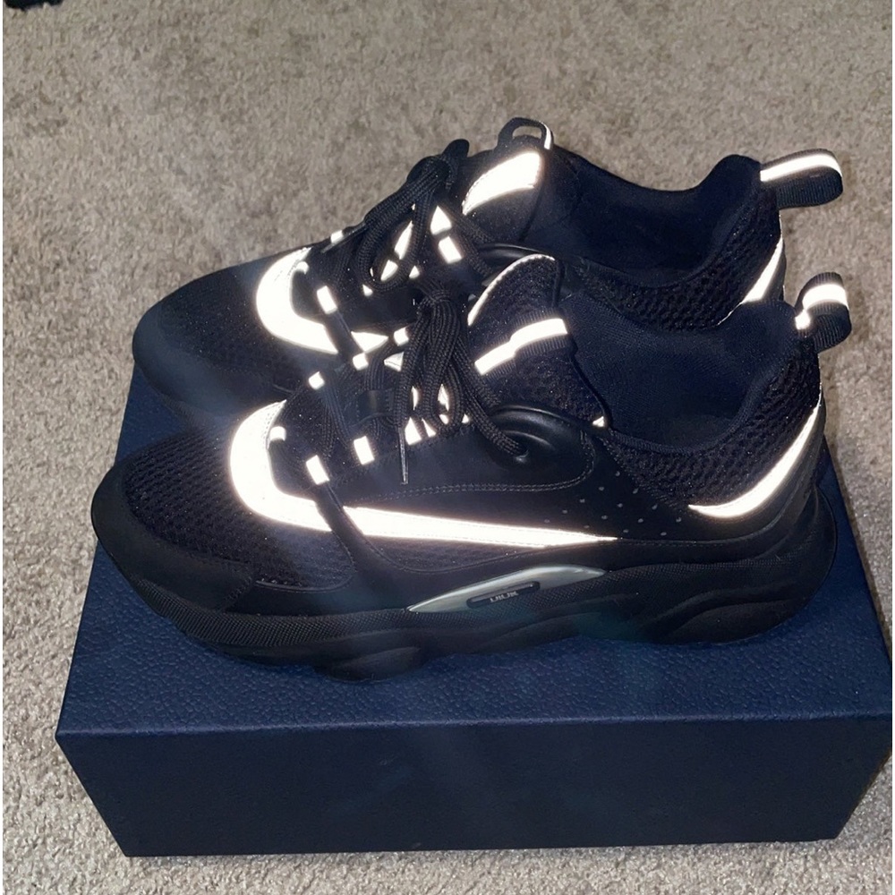 Dior b22 ‘black’ size 11(44)